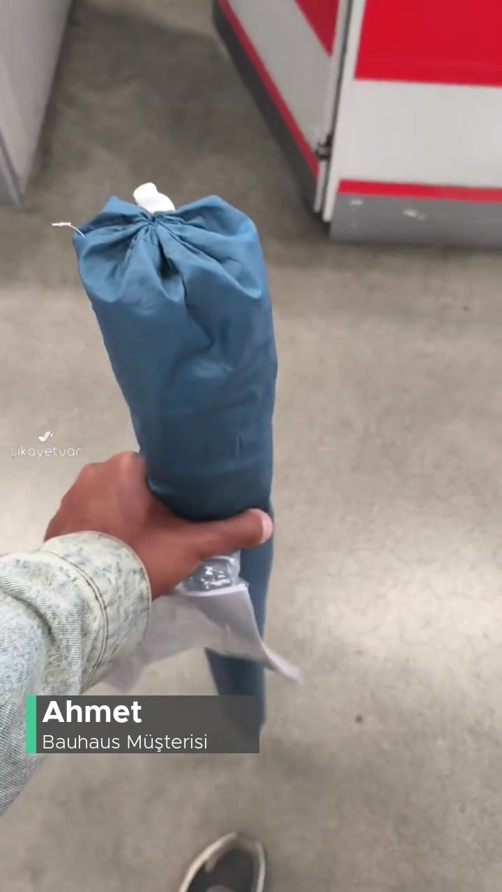 Bauhaus Memnun Değilim videonun kapak resmi