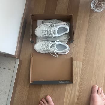 Siparişimde İki Sağ Ayakkabı, Eksik Ve Hasarlı Ürün Geldi