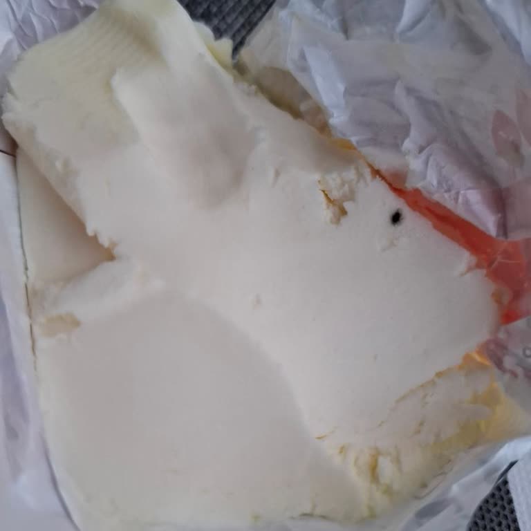 AOÇ Tereyağında Şüpheli Siyah Madde Şoku