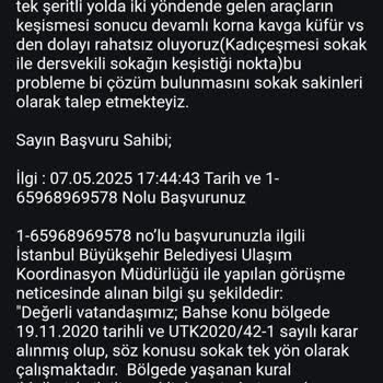Trafik Levhası Eksikliği Yüzünden Yaşanan Yol Karmaşası
