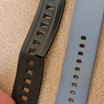 Pahalı Saat Kordonu Kısa Sürede Çatladı Firma Çözüm Sunmadı