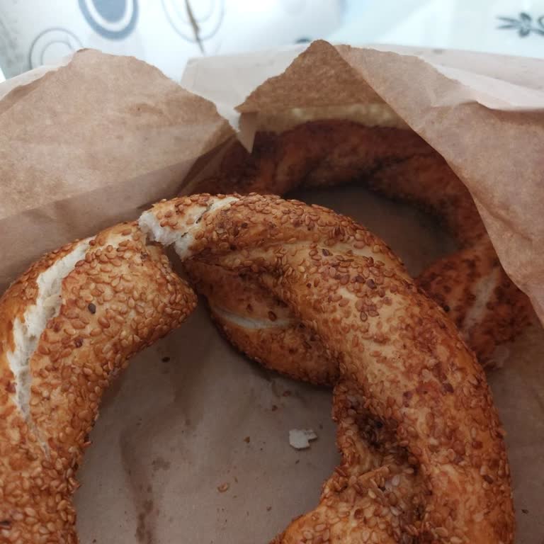 Kampanyalı Siparişte Bayat Simit Gönderimi Kahvaltı Keyfini Bozdu