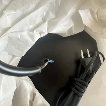 Kırık Ürün Ve Yetersiz İptal Seçenekleri Nedeniyle Hayal Kırıklığı