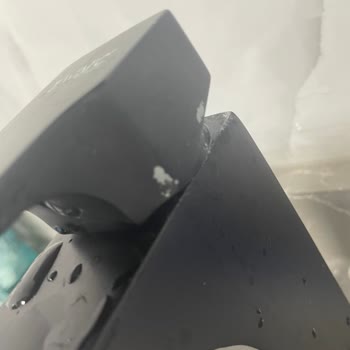 Newarc Bataryada Boya Kabarması Ve Yetersiz Müşteri Hizmeti