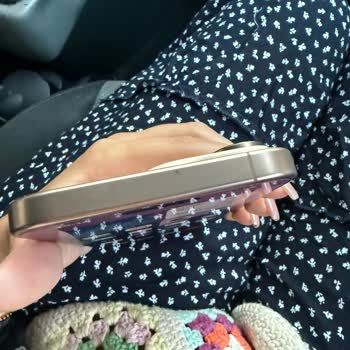Sıfır İphone'da Renk Kusuru Ve Servis Mağduriyeti