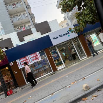 Sıfır İphone'da Renk Kusuru Ve Servis Mağduriyeti