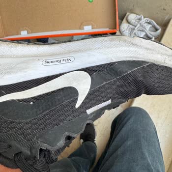 Nike Ayakkabıda Güneş Yanığı Ve Filede Deformasyon Sorunu Çözülmüyor