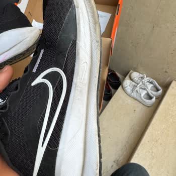Nike Ayakkabıda Güneş Yanığı Ve Filede Deformasyon Sorunu Çözülmüyor