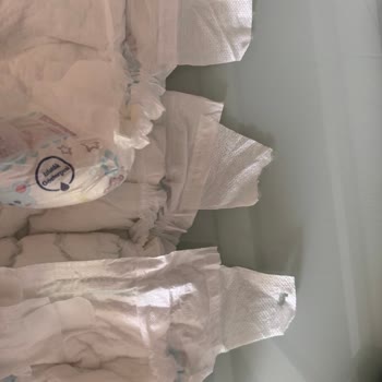 Molfix 4 Numara Bezlerde Yapıştırma Kısmı Kopuyor, Bezler Kullanılamıyor