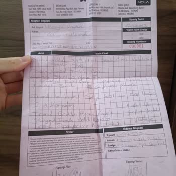 Yatakta Oluşan Lekeler Ve Aylardır Çözülmeyen Servis Bekleyişi
