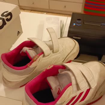 Adidas Ayakkabının Kısa Sürede Deforme Olması Ve Olumsuz İnceleme Sonucu