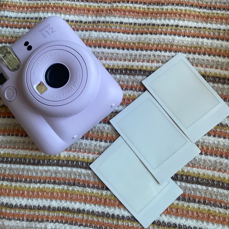 Satın Aldığım Instax 12 Mini Fotoğraf Makinesi Filmleri Beyaz Çekiyor