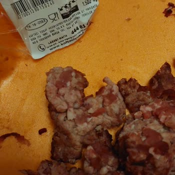 Aldığım Yağsız Kıymanın Altına Yağ Saklanmış