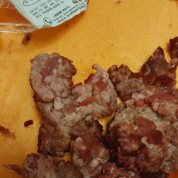 Aldığım Yağsız Kıymanın Altına Yağ Saklanmış