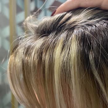 Kuaför Sonrası Saçlarımda Beklenmedik Renk Karmaşası Ve Hayal Kırıklığı