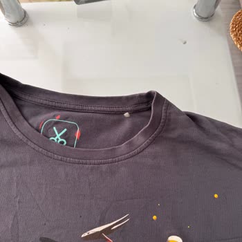 Kaft Yeni Aldığım T-shirtte Kısa Sürede Renk Atması Ve Güneş Lekesi Sorunu