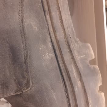 Aldığım Ayakkabı Kısa Sürede Bozuldu, İade Süreci Sonuçsuz Kaldı