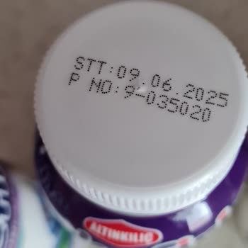 Migros'tan Aldığım Yaban Mersinli Kefirler Bozuk Çıktı, Sağlık Riski Oluştu