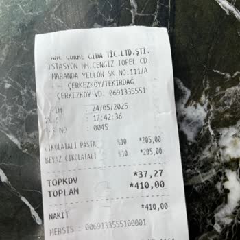 Bayat Tatlılar Ve İlgisiz Hizmet Nedeniyle Memnuniyetsizlik