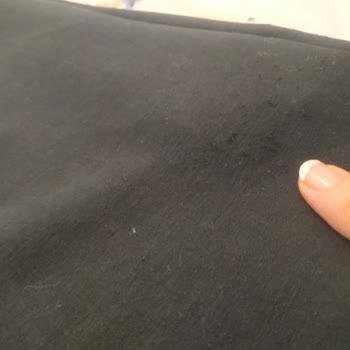 Satın Aldığım Elbise 20 Dakikada Yıprandı, Değişim Veya İade Talep Ediyorum