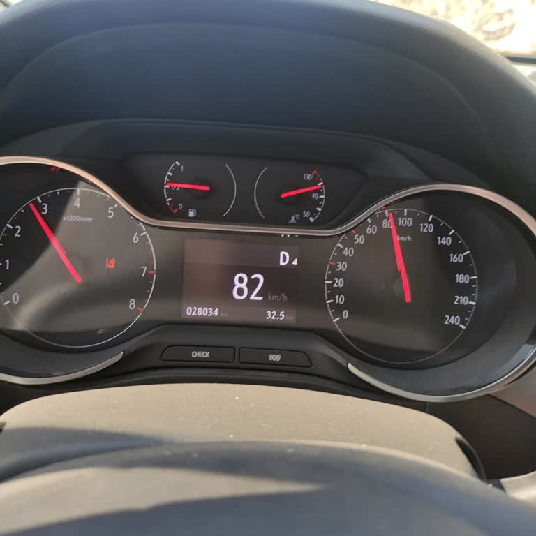 Opel Crossland'da Sürekli Hararet Sorunu Ve Çözümsüz Servis