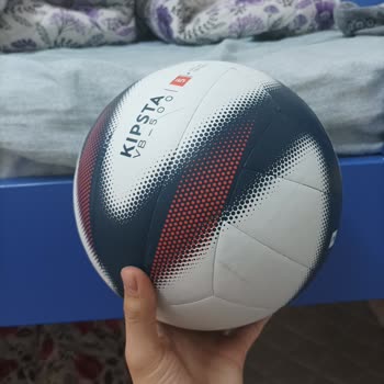 Decathlon Yeni Aldığım Voleybol Topunun Havası Sürekli İniyor