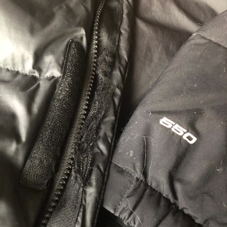 Northface Montun Fermuar Altı Şeridi Kısa Sürede Yırtıldı
