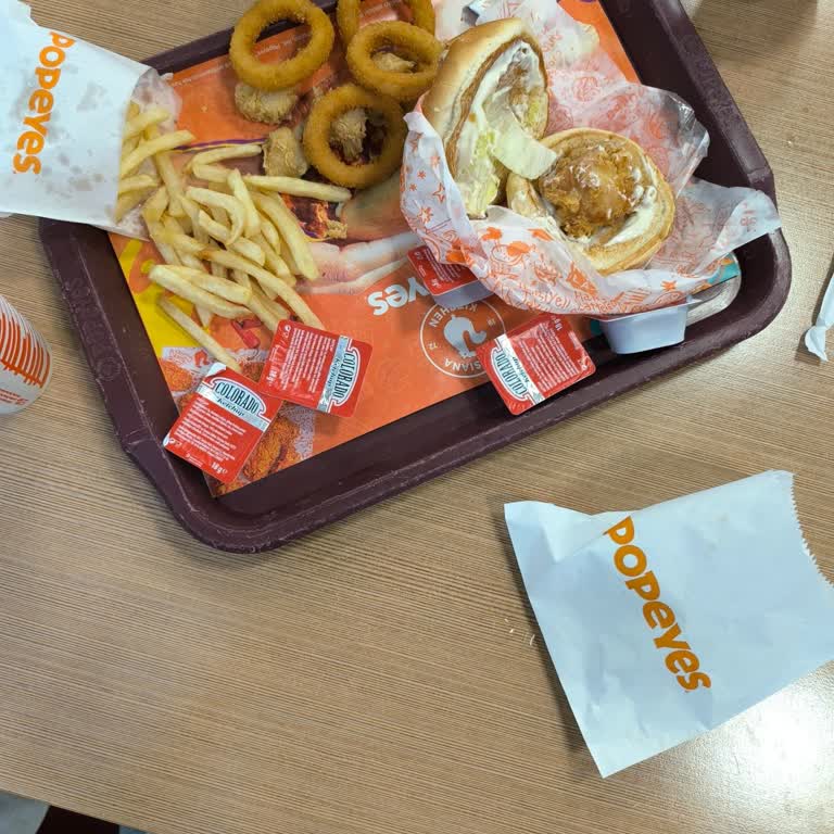 Popeyes'ta Sipariş Sonrası Yaşanan Ürün Ve Servis Sorunları