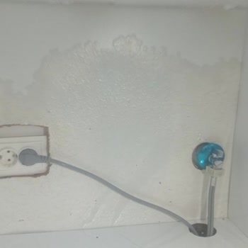 Kurulum Hatası Nedeniyle Çamaşır Makinesi Dolabım Zarar Gördü