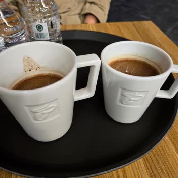 Türk Kahvesi Kupada Servis Edilmez!