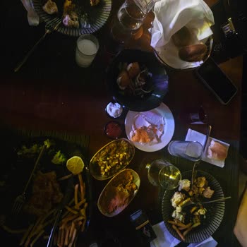 Hiltonsa Hotel Mezeler Çok Kötü Ekmek Bayat