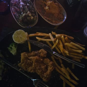 Hiltonsa Hotel Mezeler Çok Kötü Ekmek Bayat