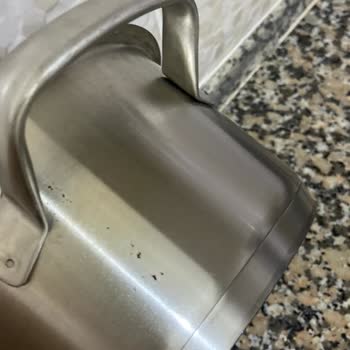 WMF Çelik Tencere Setinde Kısa Sürede Sararma Sorunu