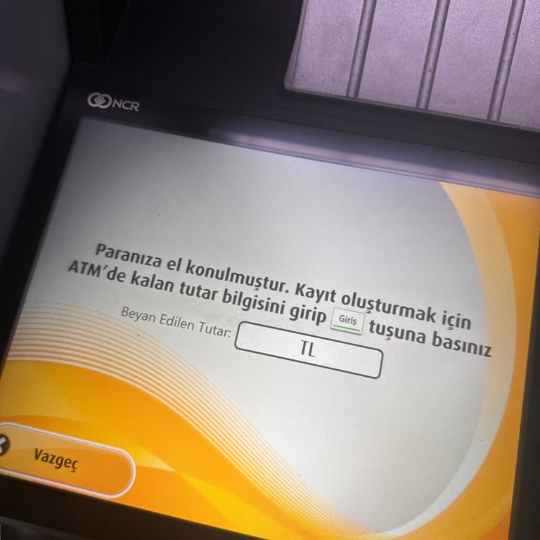ATM'de El Konulan Parama Çözüm Sunulmuyor!