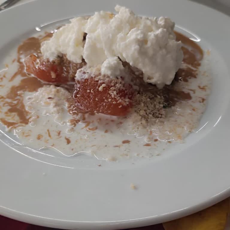 Rezervasyon Ve Hizmette Hayal Kırıklığı: Masa Hazırlığı Ve Tatlı Sunumu Sorunu