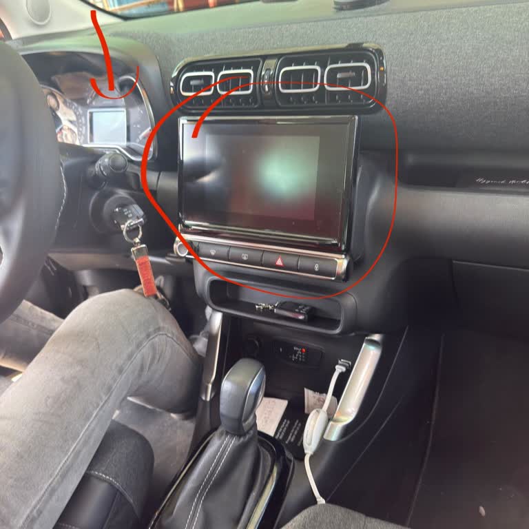 Citroen C3 Aircross Araçta Sürekli Ekran Ve Elektronik Sorunları, Yetersiz Servis Desteği