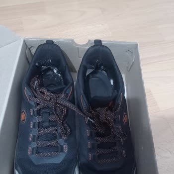 Satışta Garanti Vaadi, Sonrasında Red: FLO'dan Aldığım Ayakkabıda Hayal Kırıklığı