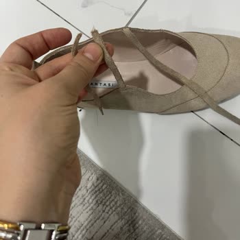 Nişantaşı Shoes Aldığım Babetin Bağcığı İlk Kullanımda Koptu, Müşteri Hizmetleri Yanıt Vermiyor