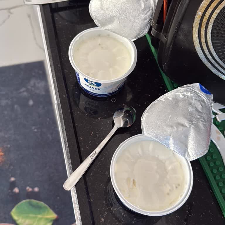 Aldığım Sek Quark Yoğurtlarda Küf Sorunu Yaşadım