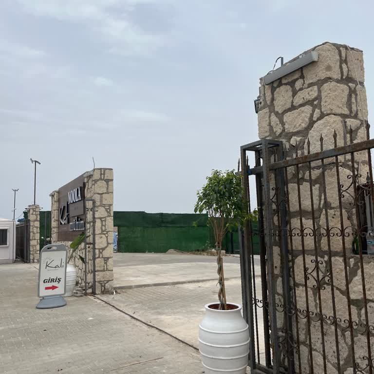 Rezervasyon Bilgilendirmesi Ve Çalışan Davranışları Hakkında Sorun