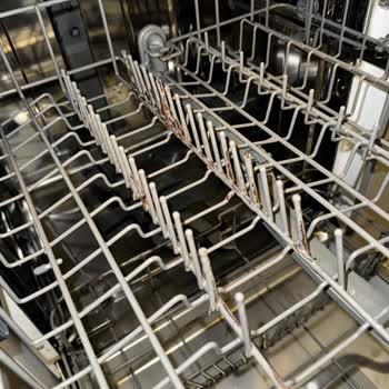 Teka Bulaşık Makinesinin Paslanan Sepetleri Sağlığımızı Tehdit Ediyor