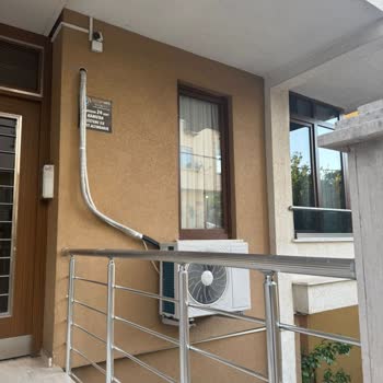 Yetkili Servisin Klimayı Yanlış Yere Monte Etmesi Nedeniyle Mağduriyet