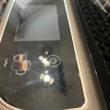 Kahve Makinesi Ekranında Garanti Süresi İçinde Oluşan Çizikler