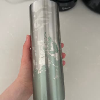 Starbucks Termosun Boyası Bulaşık Makinesinde Soyuldu