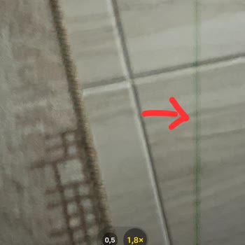 İphone 13 Arka Kamerada Kutudan Çıkan İnce Çizgi Sorunu Değişim Talebi