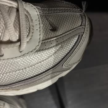 Bir Ayda Deforme Olan Ayakkabıya Çözüm Bulunmuyor