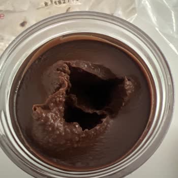 Nuga Çikolatanın Bozuk Dokusu Ve Tadı Hayal Kırıklığı Yaşattı