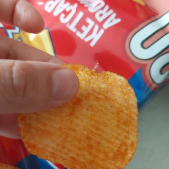 Cipsin İçinde Yabancı Cisim Buldum, Açıklama Bekliyorum