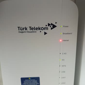 Türk Telekomda Sürekli İnternet Kesintisi Ve Çözüm Eksikliği
