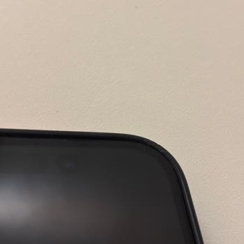 Yüksek Fiyatlı İphone Kılıflarında Hızlı Deformasyon Ve Müşteri Memnuniyetsizliği